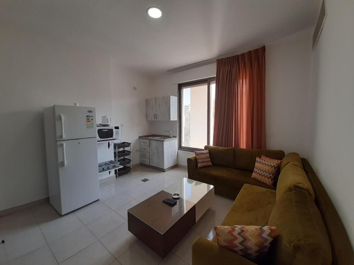 Furnished Apartments Near Mcdonald'S Al-Madina Al-Monawara St Amman Luaran gambar