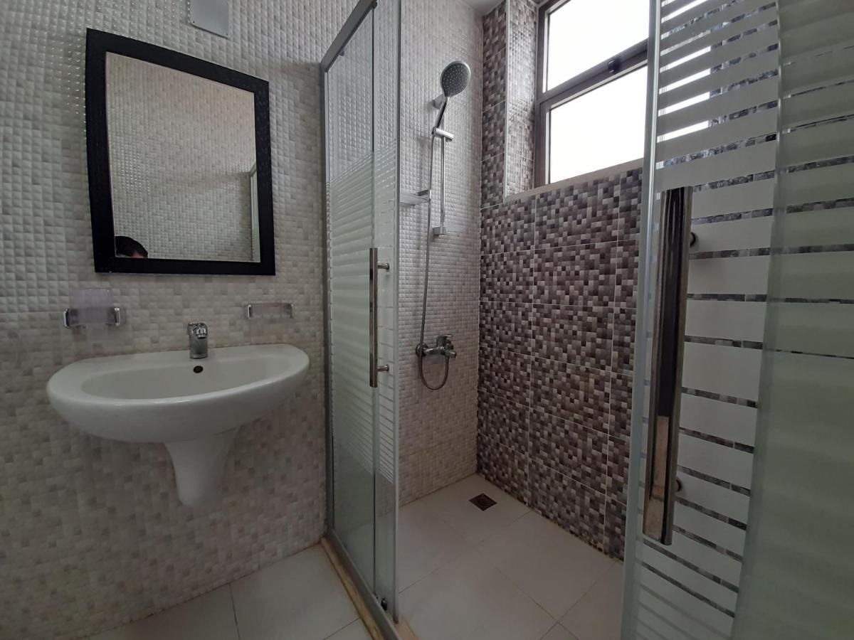 Furnished Apartments Near Mcdonald'S Al-Madina Al-Monawara St Amman Luaran gambar